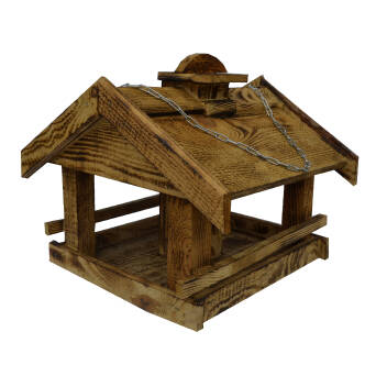 Karmnik dla ptaków, opalany domek z kominem